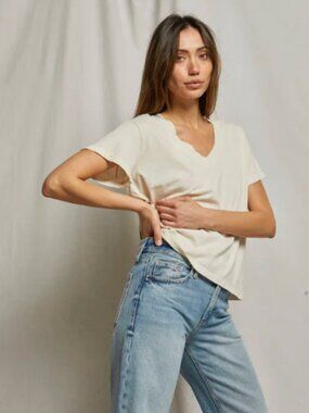 perfectwhitetee hendrix tee in sugar - size medium - NWT